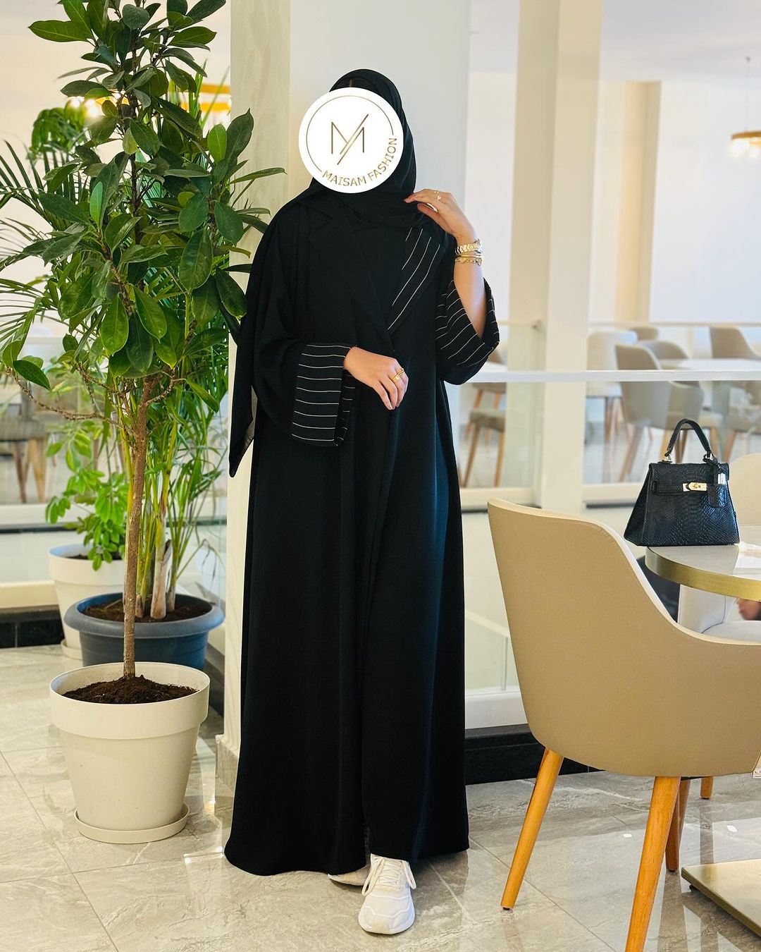 ABAYA NOIRE TENDENCE 2025