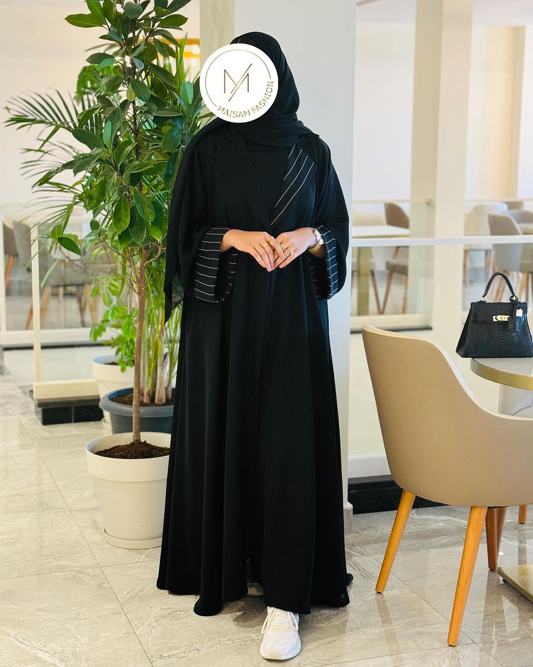 ABAYA NOIRE TENDENCE 2025